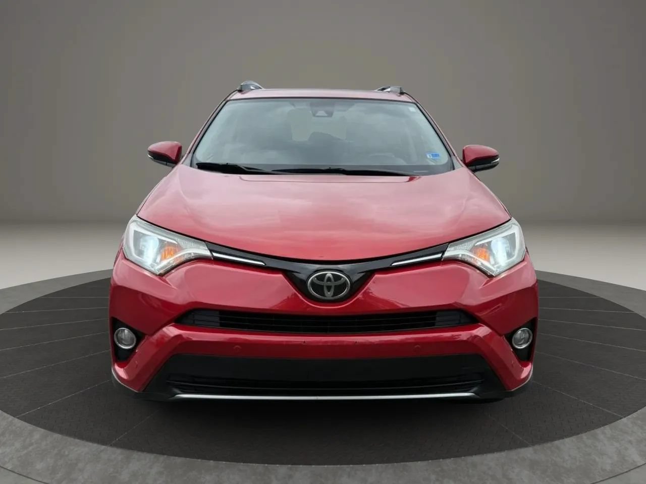 Used 2017 Toyota RAV4 XLE FWD image 8