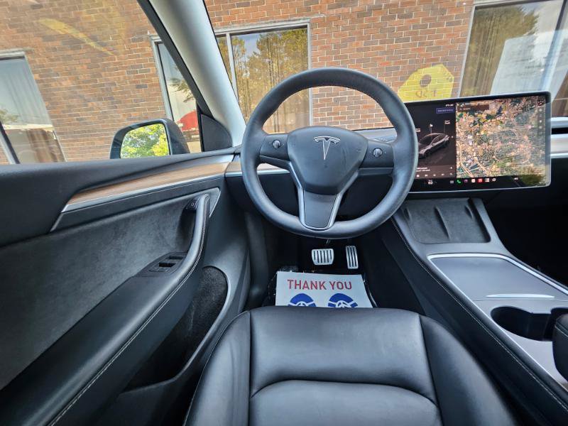 Used 2023 Tesla Model Y Long Range AWD/4WD image 4