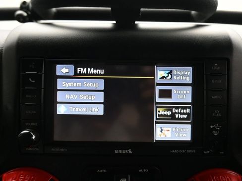 Used 2016 Jeep Wrangler Unlimited Rubicon w/ Connectivity Group AWD/4WD image 15