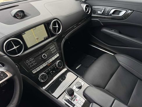 Used 2018 Mercedes-Benz SL 450 Roadster image 19