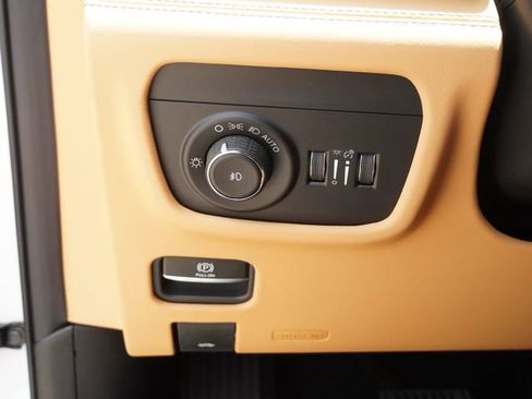 New 2026 Jeep Grand Cherokee Summit AWD/4WD image 22