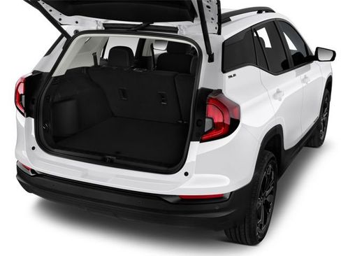 Used 2022 GMC Terrain SLE w/ Driver Convenience Package image 7