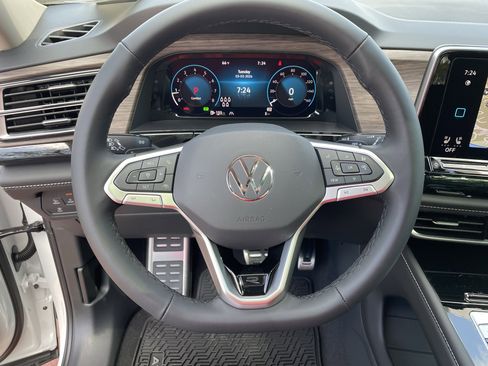 New 2026 Volkswagen Atlas SEL Premium R-Line image 18