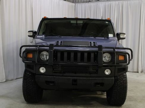 Used 2004 HUMMER H2 w/ Preferred Equipment Group image 36