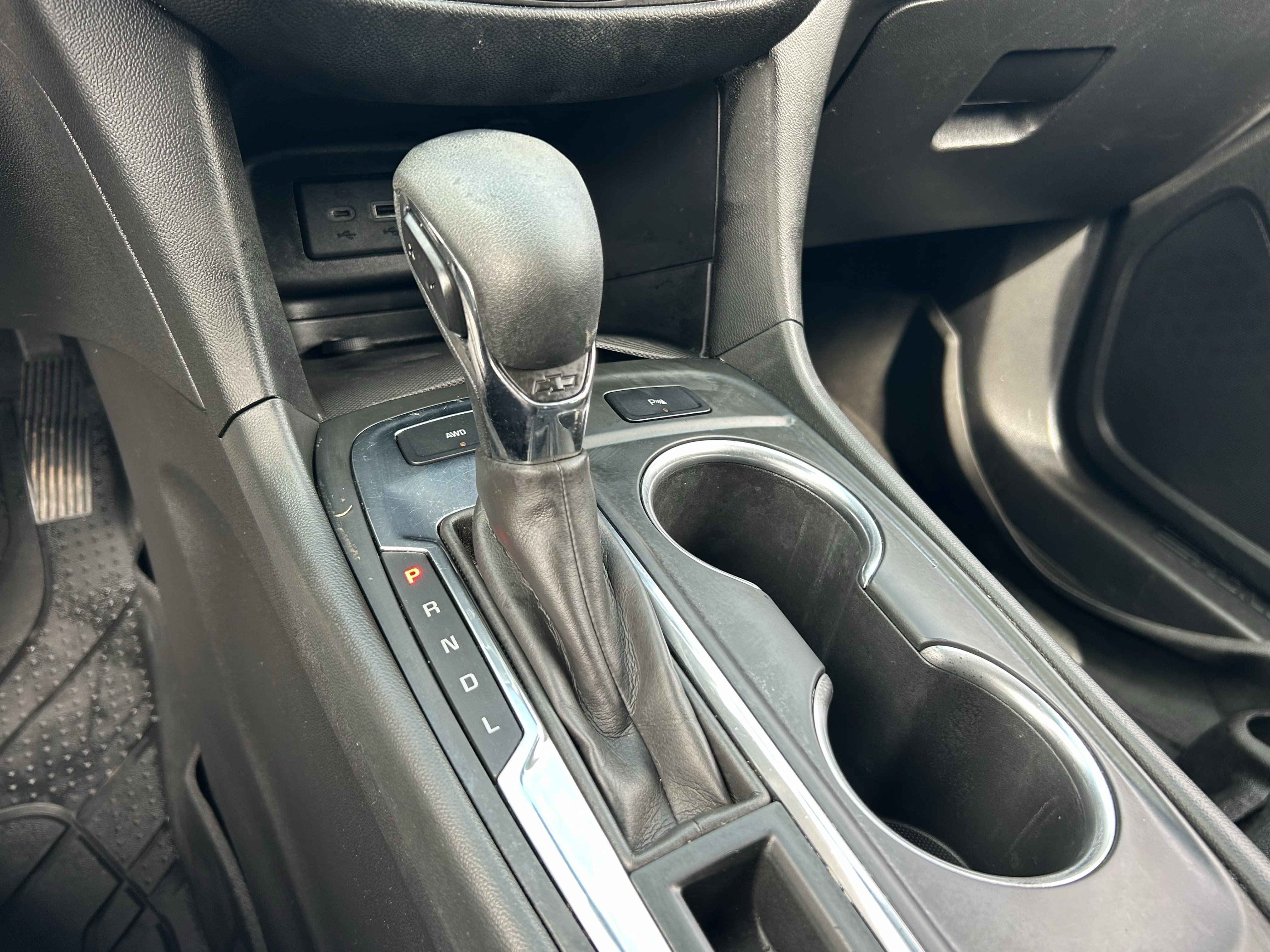 Used 2022 Chevrolet Equinox LT AWD/4WD image 24