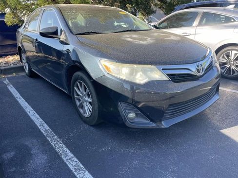 Used 2013 Toyota Camry LE FWD image 1
