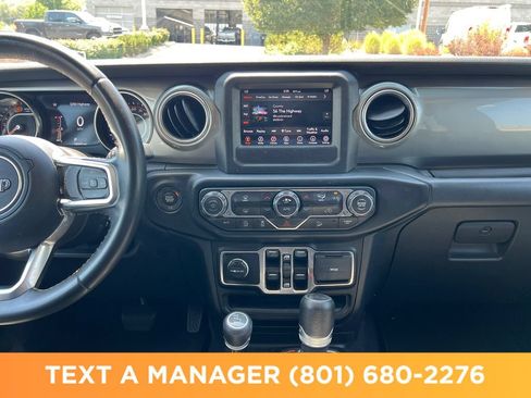 Used 2019 Jeep Wrangler Unlimited Sahara AWD/4WD image 21