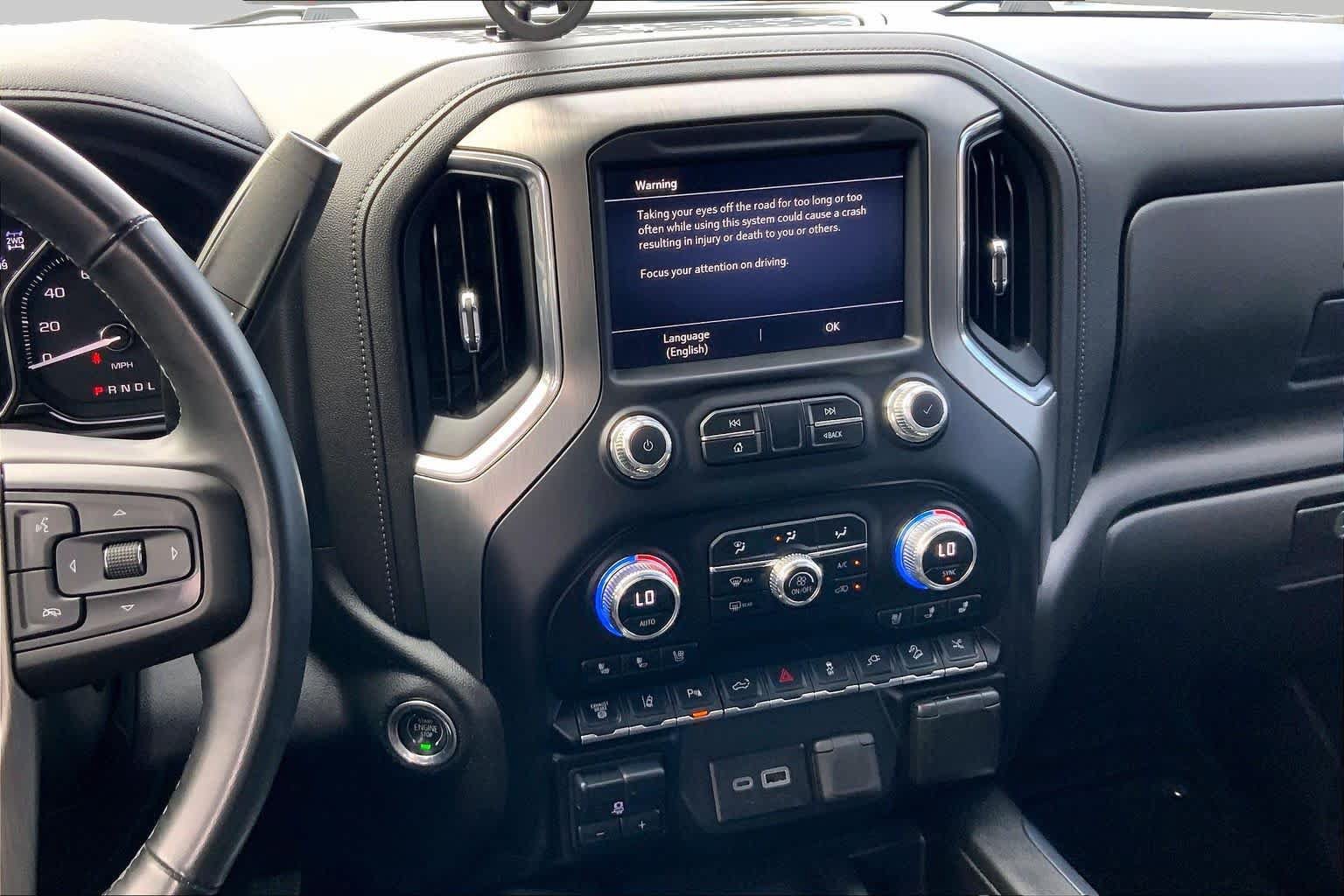 Used 2023 GMC Sierra 3500 Denali w/ Denali Black Diamond Edition AWD/4WD image 6