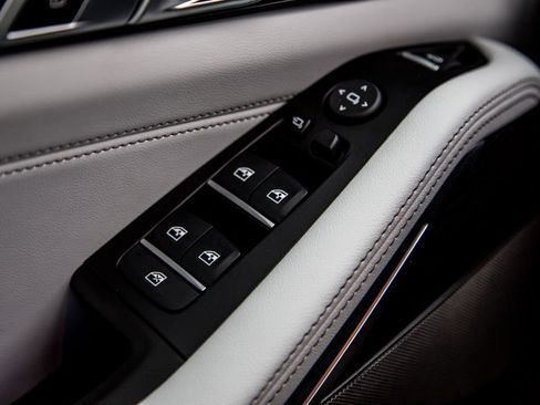 New 2026 BMW X5 xDrive40i w/ M Sport Package image 19