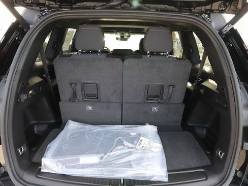 New 2025 Jeep Grand Cherokee L Laredo w/ Luxury Tech Group I AWD/4WD image 7