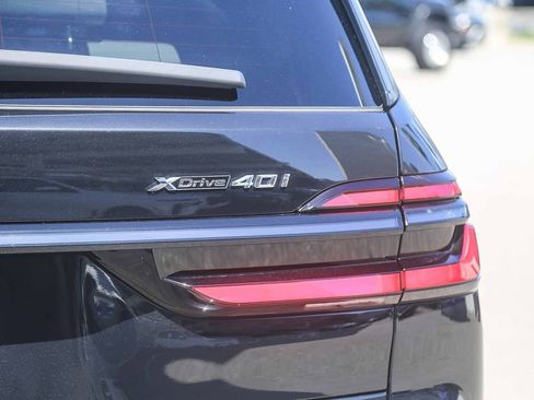 Certified 2025 BMW X7 xDrive40i w/ M Sport Package AWD/4WD image 7