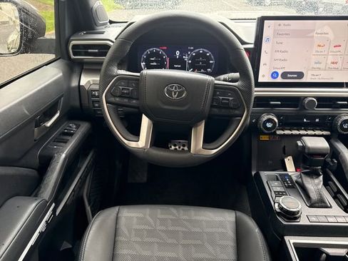 Certified 2024 Toyota Tacoma TRD Off-Road AWD/4WD image 19