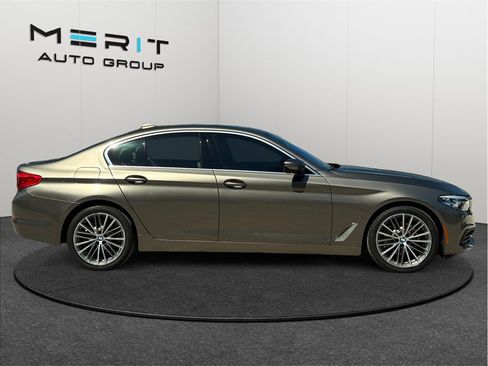 Used 2019 BMW 530i RWD image 10