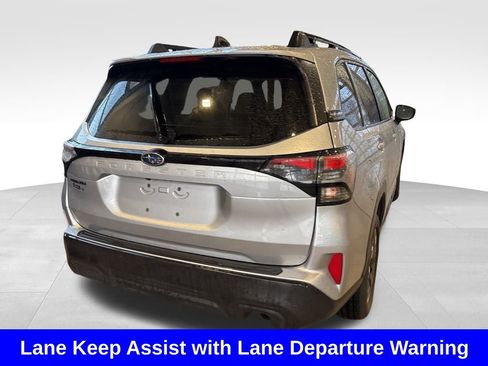 Used 2025 Subaru Forester Premium image 7