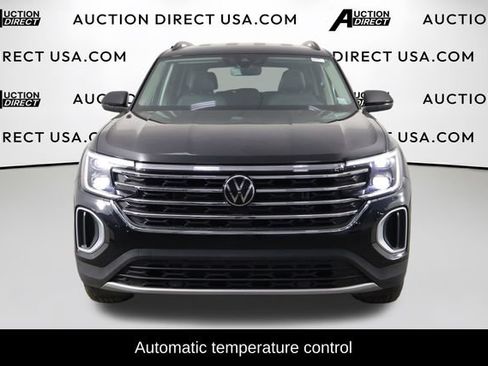 Used 2026 Volkswagen Atlas SE FWD image 2