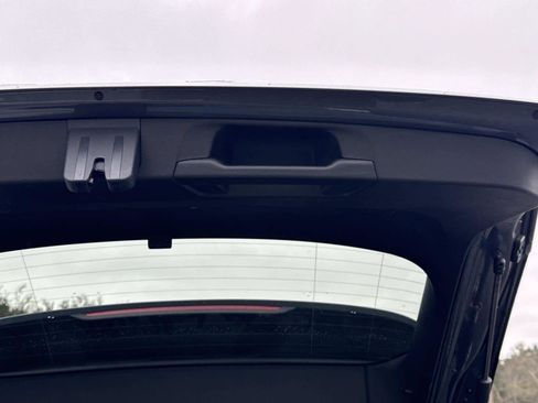 Certified 2025 Volkswagen Tiguan S image 12