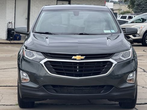 Used 2019 Chevrolet Equinox LT image 2