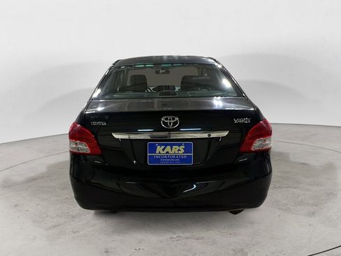 Used 2010 Toyota Yaris Sedan image 5