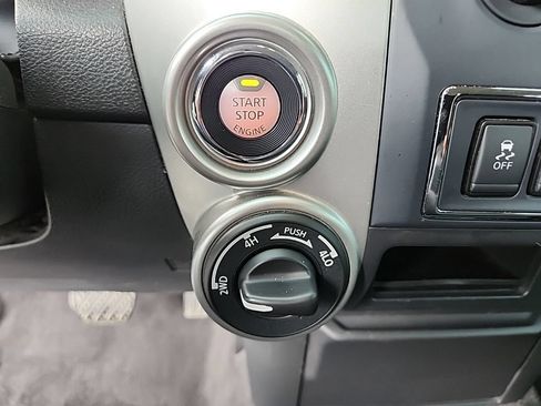 Used 2021 Nissan Titan SV w/ Accessory Utility Package AWD/4WD image 19