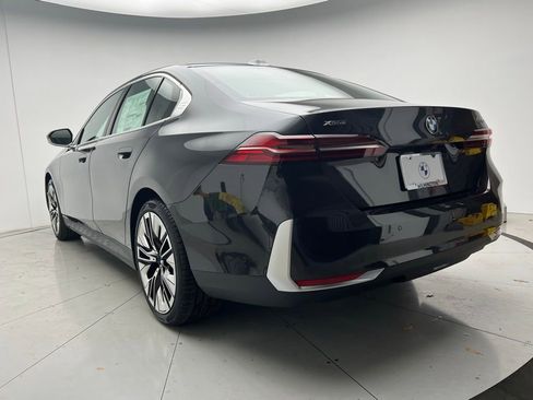 Used 2026 BMW 530i xDrive 530i xDrive w/ Premium Package image 4