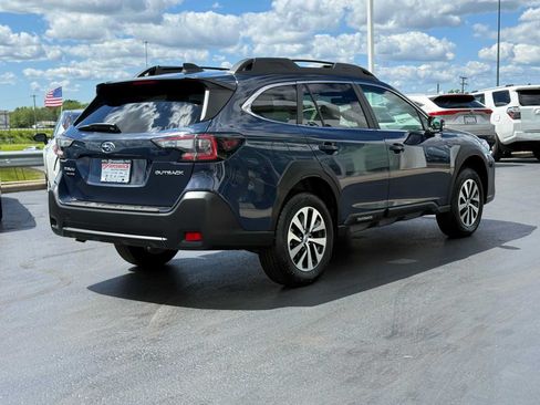 Certified 2025 Subaru Outback Premium w/ Popular Package #1A AWD/4WD image 4