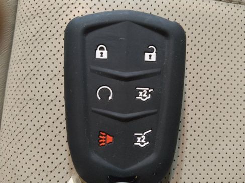 Used 2015 Cadillac SRX Luxury w/ Driver Awareness Package FWD image 32