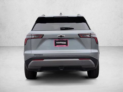 New 2026 Chevrolet Equinox LT FWD image 8