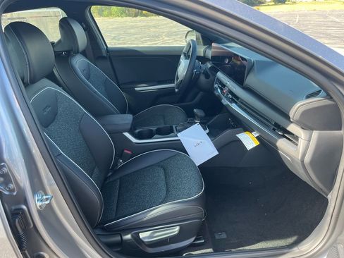 New 2025 Kia K4 GT-Line image 15