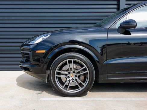 Certified 2023 Porsche Cayenne image 11