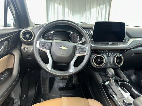 Certified 2024 Chevrolet Blazer Premier w/ Driver Confidence II Package image 2