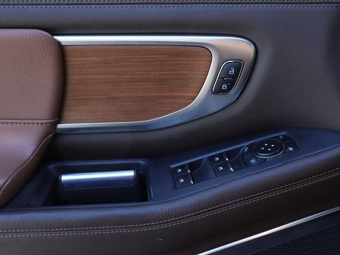 Used 2025 Ford Expedition Max King Ranch image 23