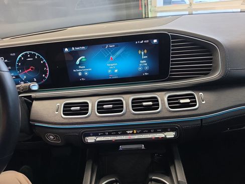 Used 2020 Mercedes-Benz GLE 350 4MATIC image 24