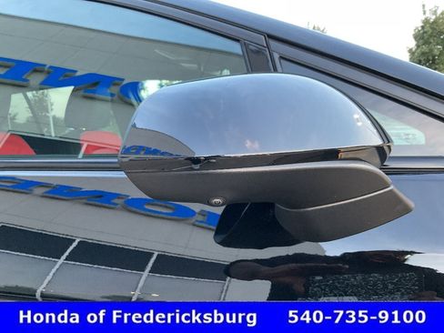 Used 2025 Chevrolet Equinox EV RS AWD/4WD image 15