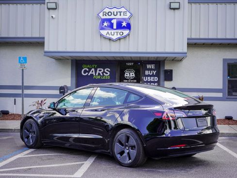 Used 2023 Tesla Model 3 Standard Range RWD image 3