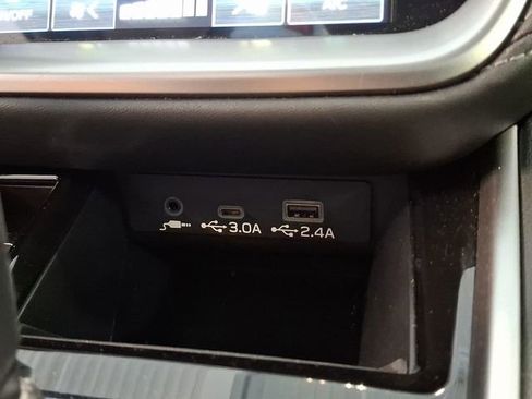 Certified 2025 Subaru Outback Limited AWD/4WD image 24