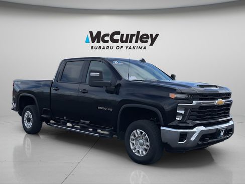 Used 2024 Chevrolet Silverado 2500 LT image 7