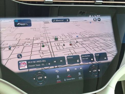 Used 2023 Mercedes-Benz EQS 580 4MATIC SUV image 13