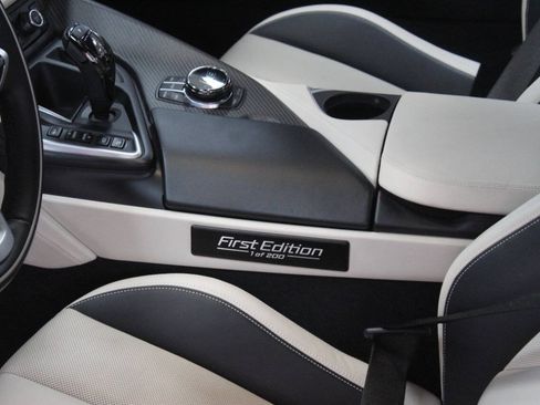 Used 2019 BMW i8 Roadster AWD/4WD image 12