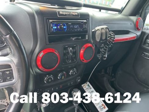 Used 2016 Jeep Wrangler Unlimited Rubicon AWD/4WD image 23