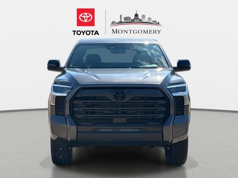 New 2026 Toyota Tundra Limited AWD/4WD image 8