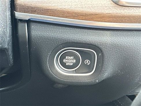 Certified 2025 Mercedes-Benz GLE 350 4MATIC image 28