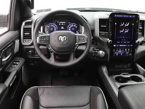 Used 2025 RAM 1500 Laramie w/ Night Edition image 23