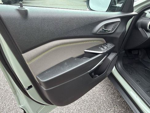 New 2026 Chevrolet Trax ACTIV w/ Sunroof Package FWD image 15