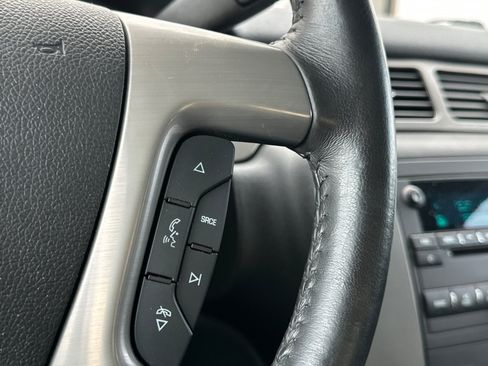 Used 2013 Chevrolet Avalanche LT w/ Suspension Package, Off-Road AWD/4WD image 33