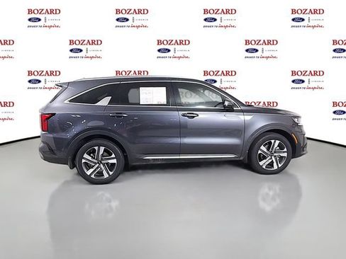 Used 2023 Kia Sorento EX AWD/4WD image 9
