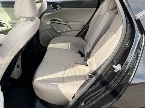 Used 2023 Kia Soul EX image 22