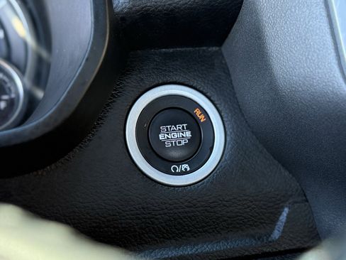 Used 2021 RAM 1500 Big Horn image 4