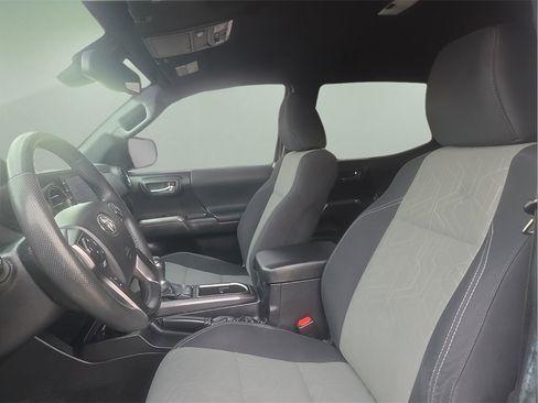 Certified 2021 Toyota Tacoma TRD Sport w/ Technology Package image 19