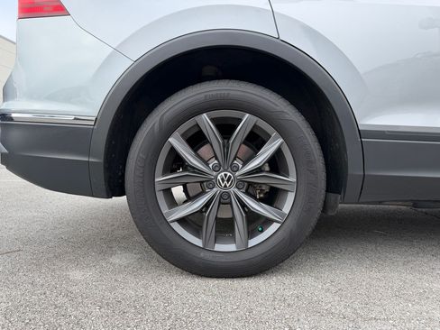 Used 2022 Volkswagen Tiguan SE FWD image 8