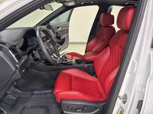Used 2024 Audi SQ5 Premium Plus w/ Premium Plus Package image 15